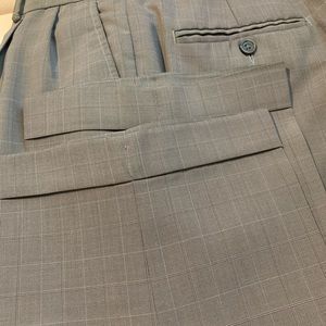 Mens dress pants or slacks, 32x30, grey in color, unknown brand, but very nice.